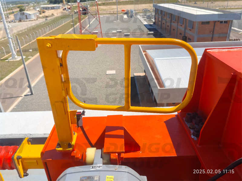 Double beam door switch Open during maintenance and the whole vehicle stops