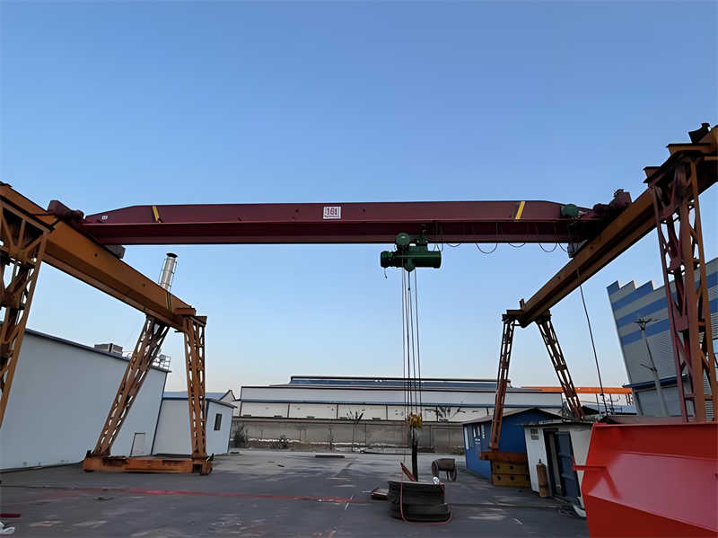 Explosion proof beam crane