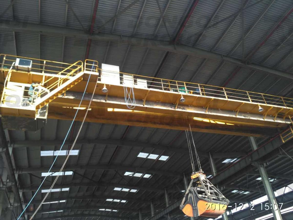 Operation Example of 5-ton Grab Crane